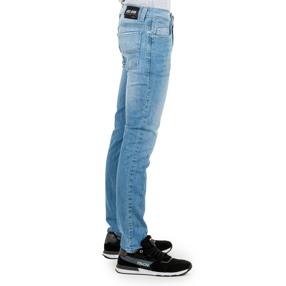 Jean rebel