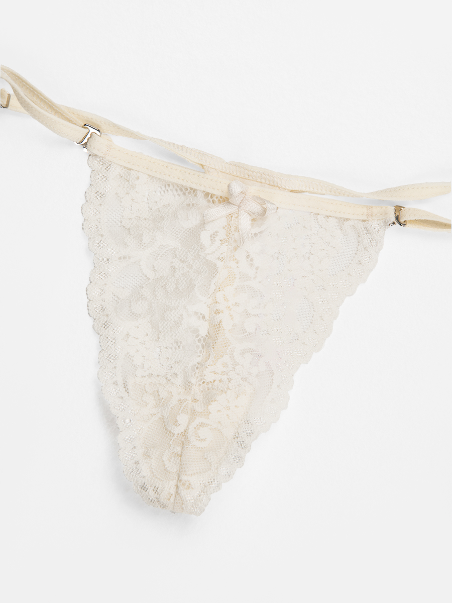 Panty Hilo con encaje