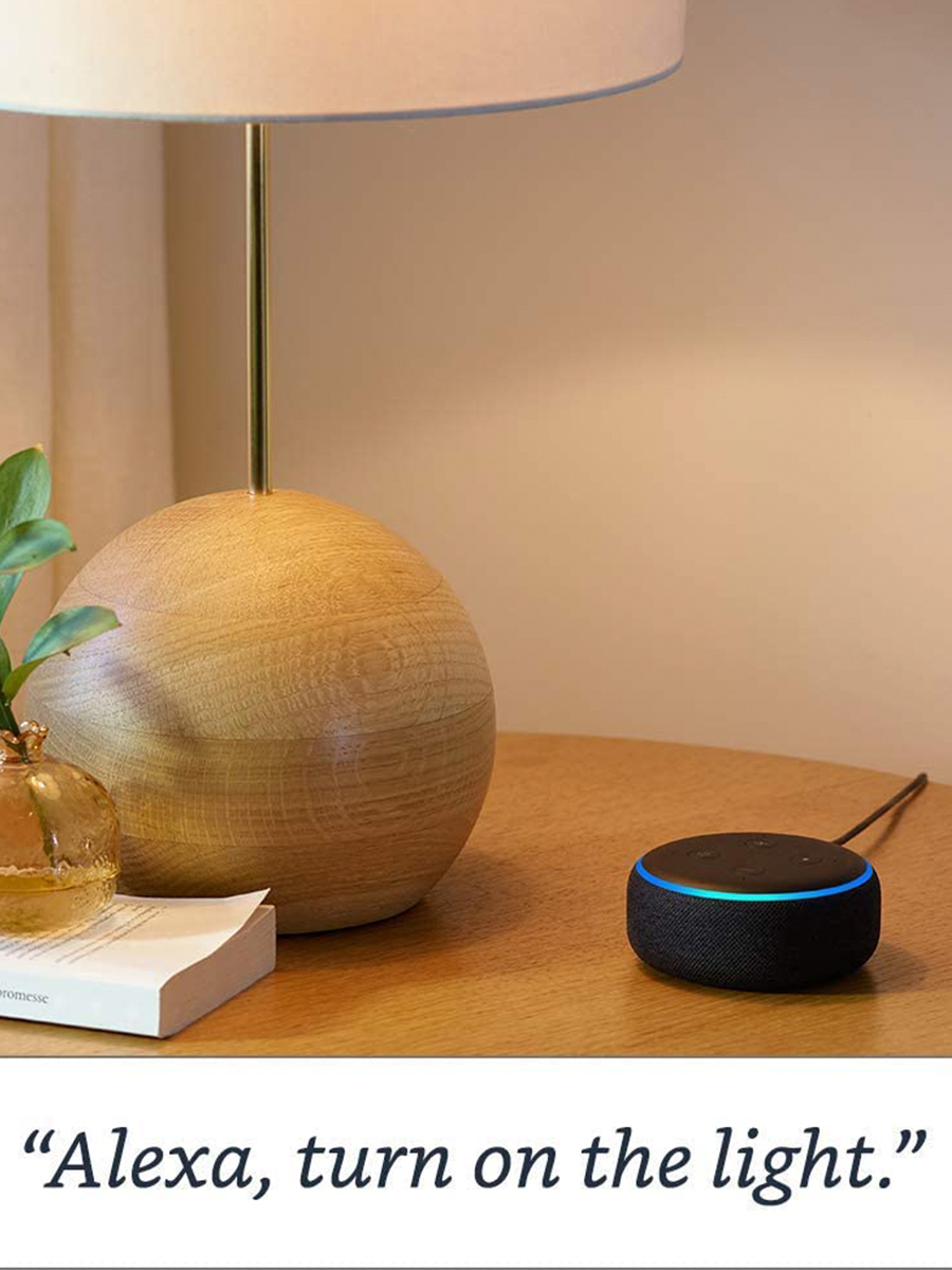 Combo Alexa Echo Dot 3ra Generación + Foco - Amazon