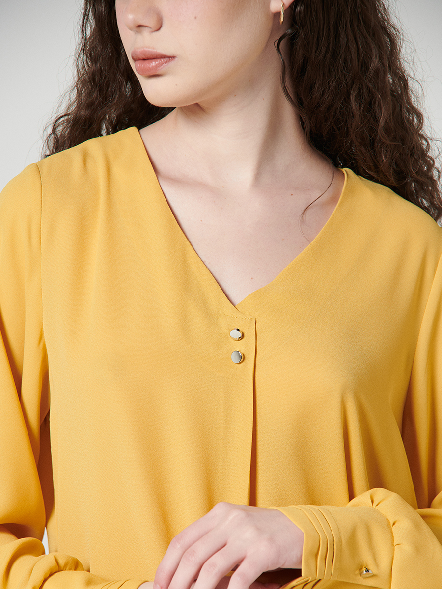 Blusa cuello en V - Nickimarcs