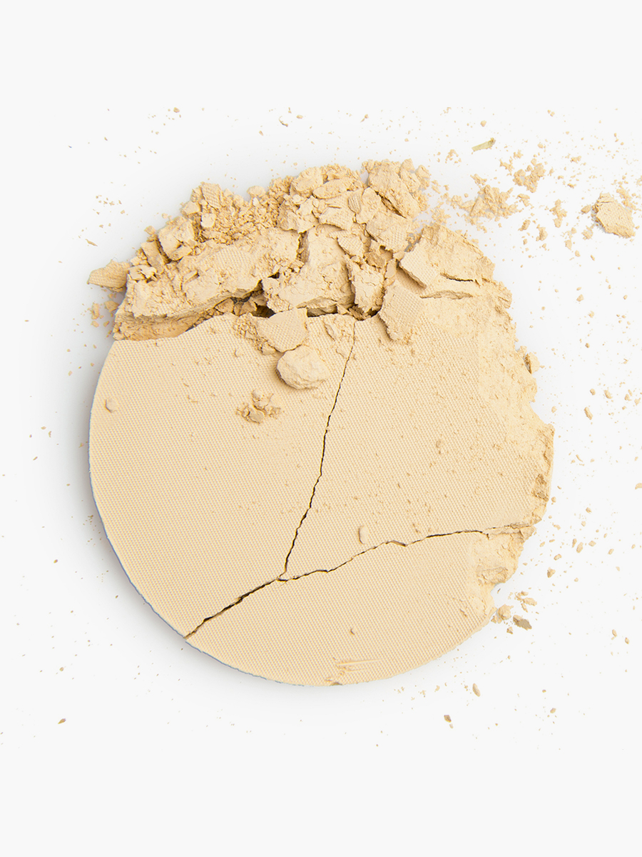 Polvo Compacto Maybelline NY Mate y Sin Poros Sun Beige #310
