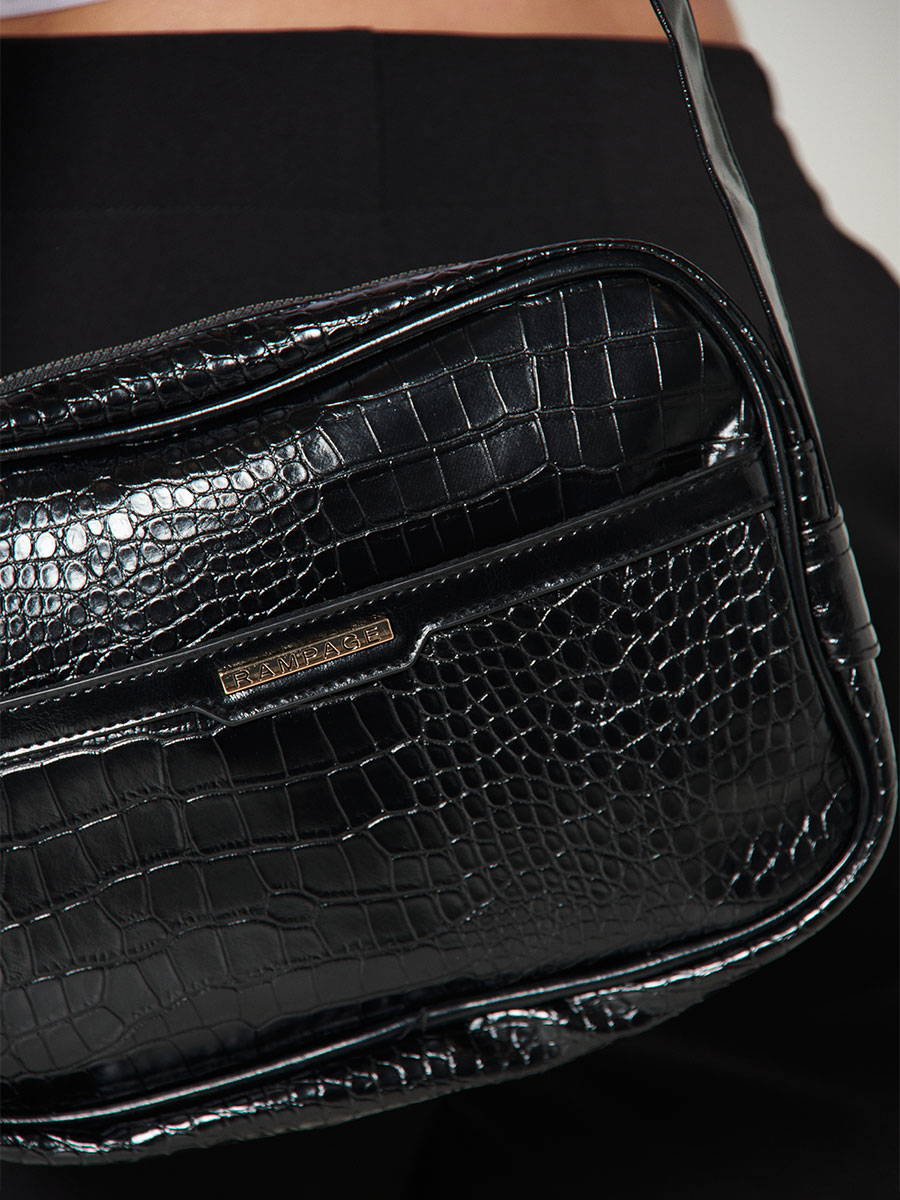 Cartera ovalada