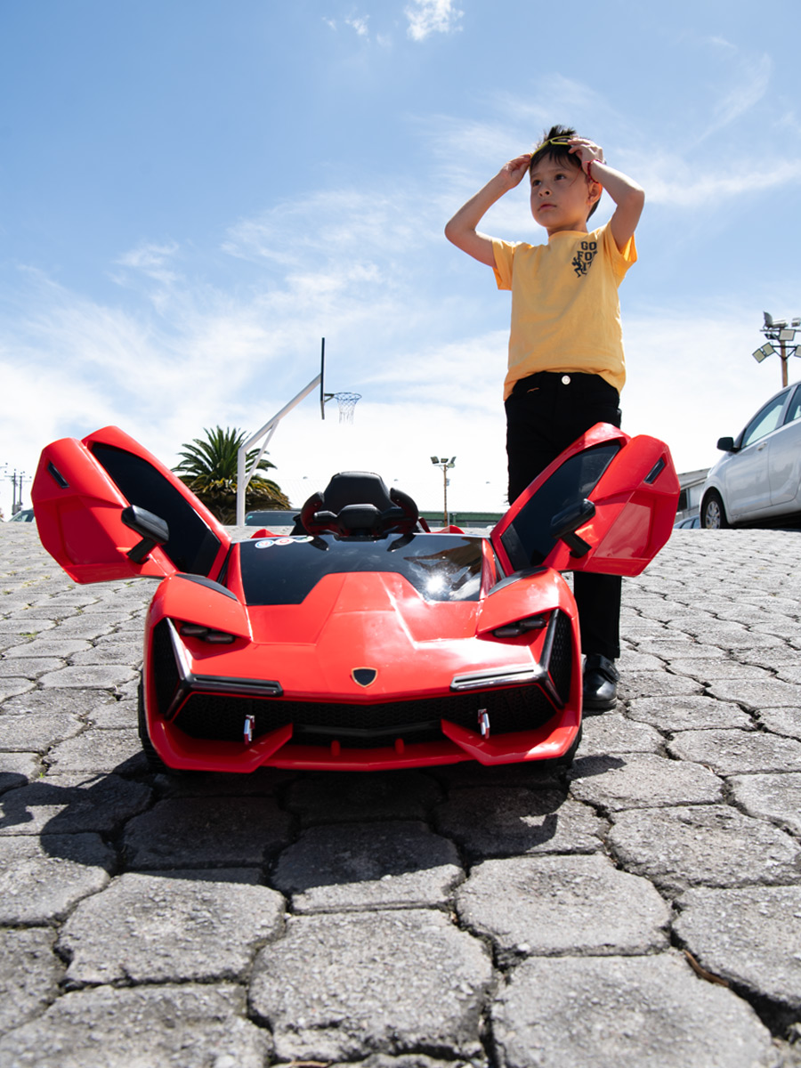 Auto Deportivo tipo Lamborghini