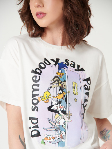 Camiseta Looney Friends - Navigare