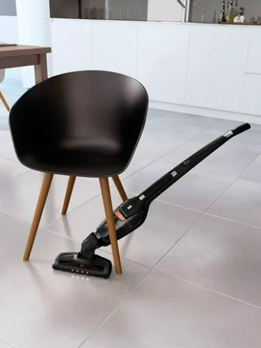 Aspiradora Electrolux Recargable ERG24N | Negro