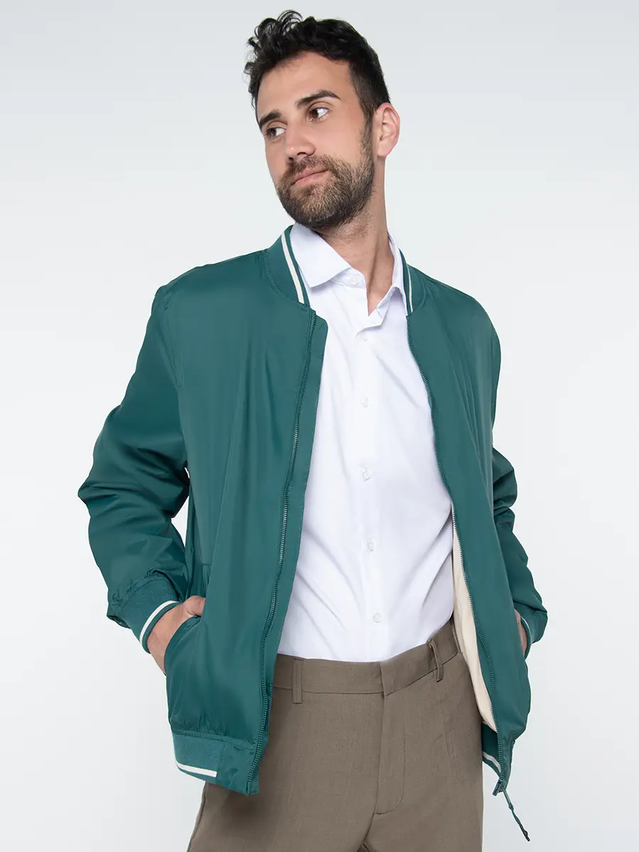Chompa Bomber - Navigare