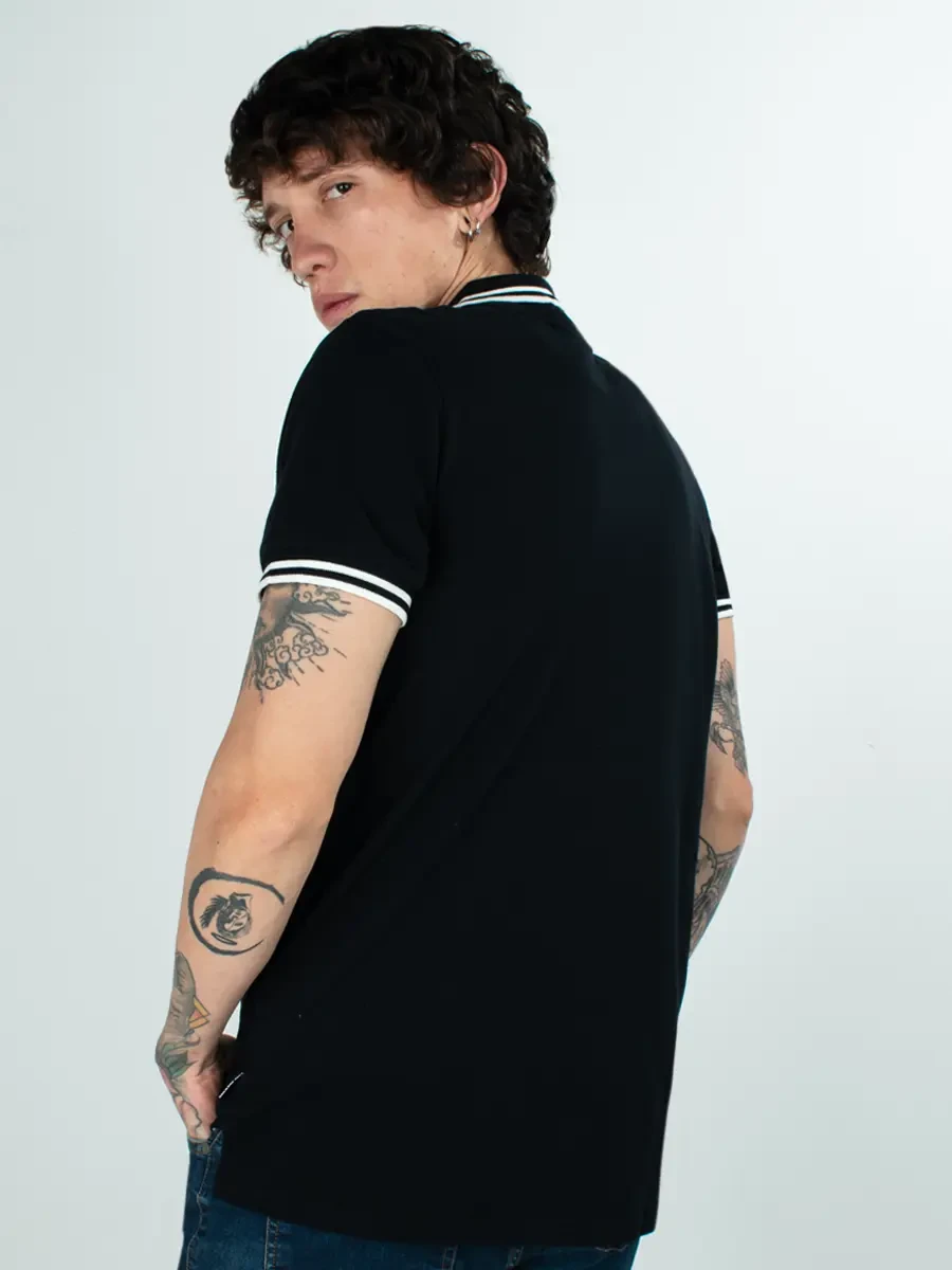 Camiseta Polo - August 1810