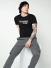 Camiseta Negra con Estampado Gráfico - Navigare