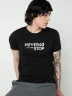 Camiseta Negra con Estampado Gráfico - Navigare